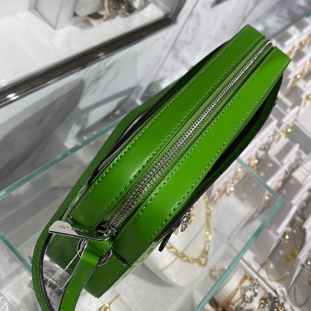 Michael Kors Jet Set Lg Ombré Signature Logo Crossbody Body
Jungle Green NWT - Picture 7 of 16